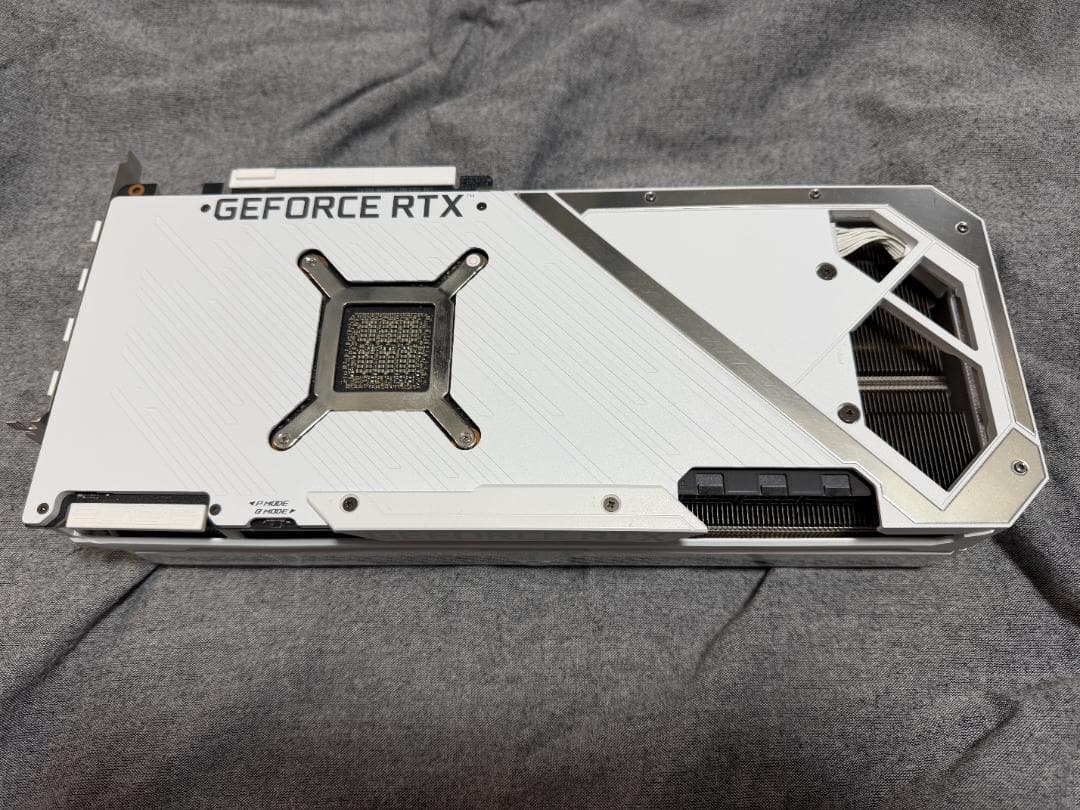 グラフィックボード・グラボ・ビデオカード ROG STRIX RTX3090 O24G WHITE