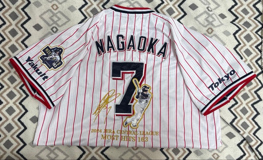東京ヤクルトスワローズ　長岡選手　最多安打記念ユニフォームLサイズ