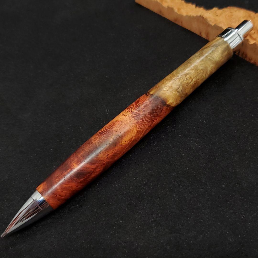⑮Bハンドメイド木軸シャーペン花梨瘤紅白赤濃いめ