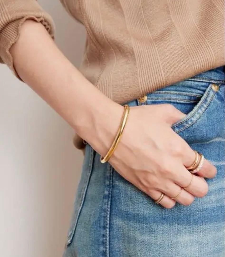 GABRIELA ARTIGAS / ガブリエラアルティガス　task cuff