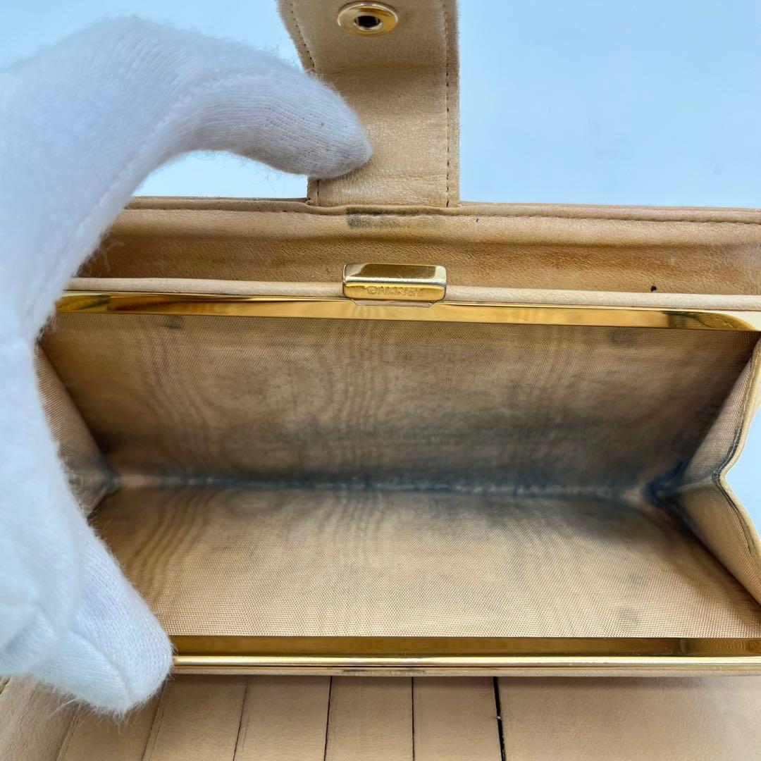 CHANEL 長財布 フラップ ココマーク キャビアスキン がま口 ベージュ