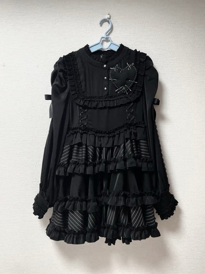 DimMoire【ディムモアール】フリルに埋もれて見る悪夢ドレス