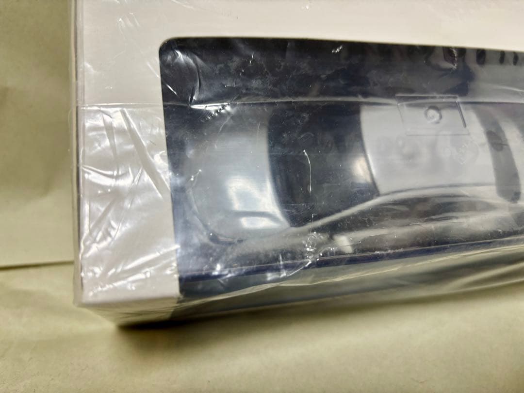 カローラ　ミニカー　ホワイトパールクリスタルシャイン　ケース付未開封