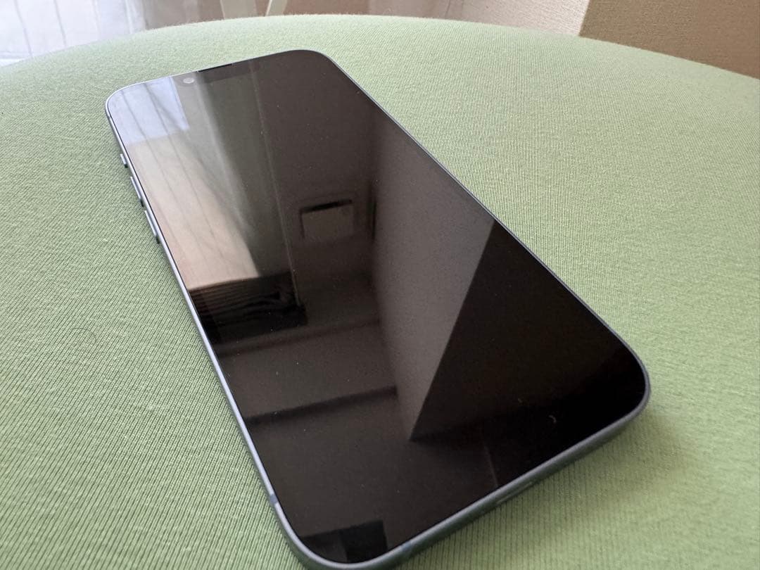 【美品】Apple iPhone 14本体（SIMフリー、デュアルSIM対応）