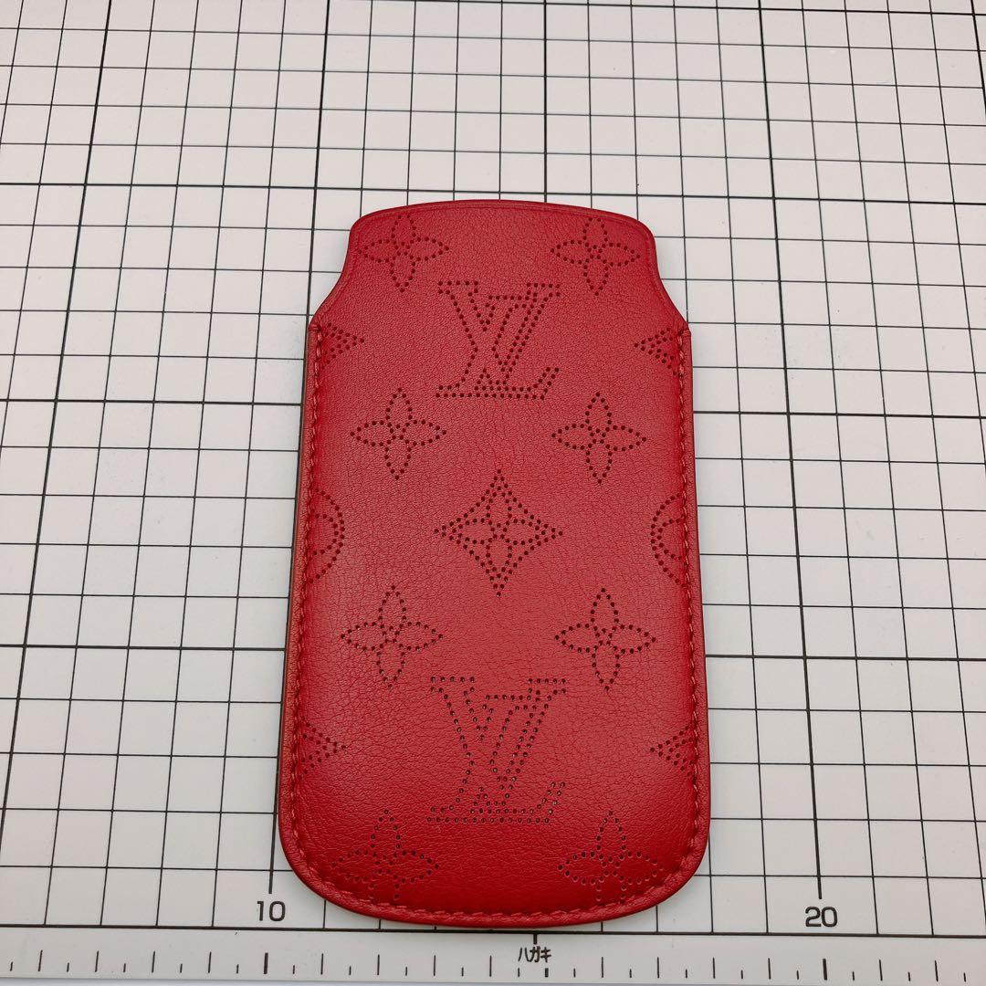 ✨極美品✨　LOUIS VUITTON ルイヴィトン　携帯ケース　レザー　赤