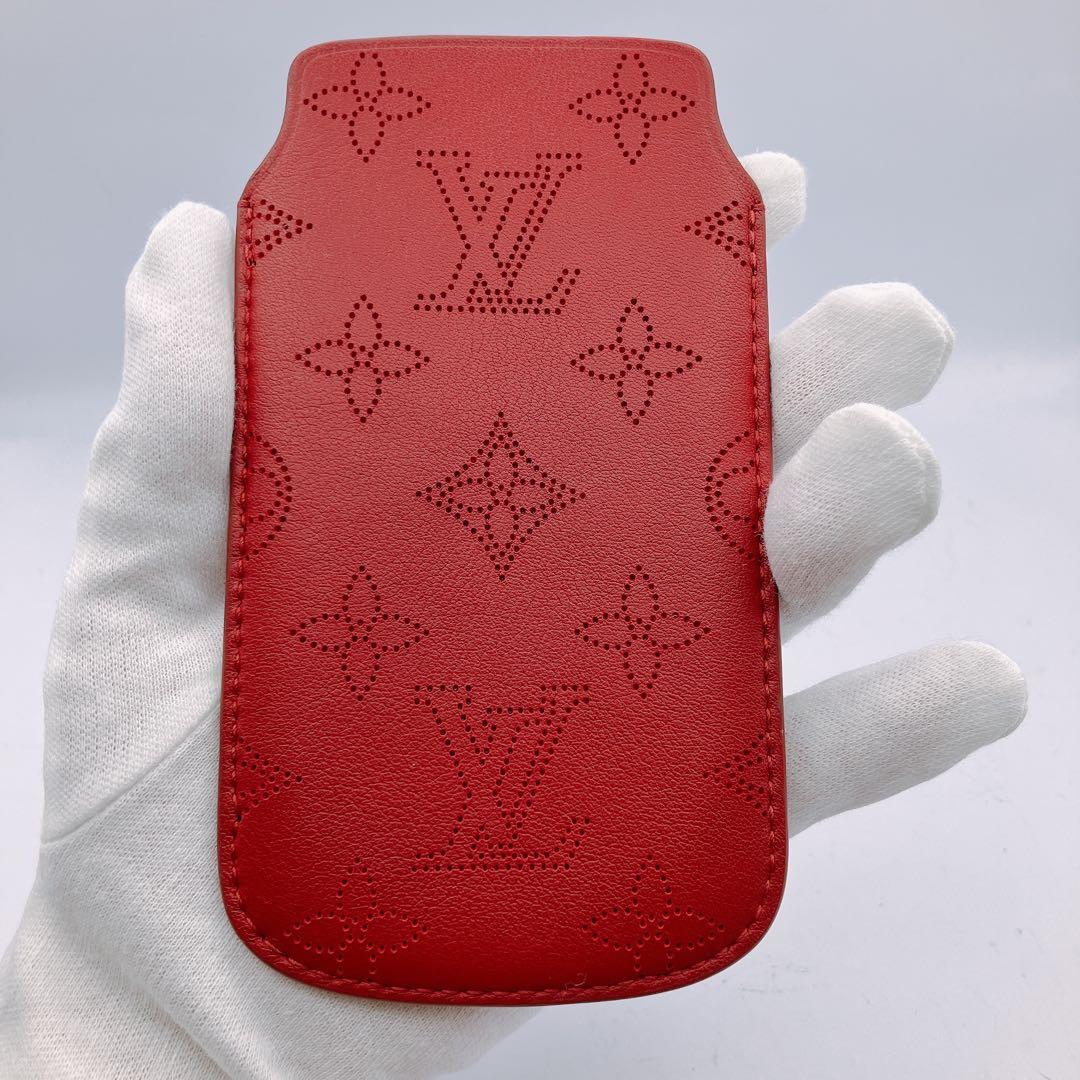 ✨極美品✨　LOUIS VUITTON ルイヴィトン　携帯ケース　レザー　赤