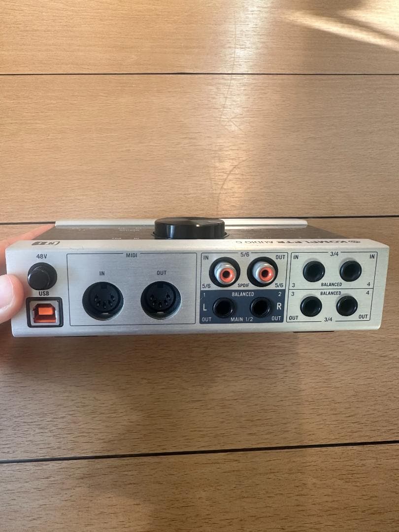 KOMPLETE AUDIO 6 USBオーディオインターフェイス