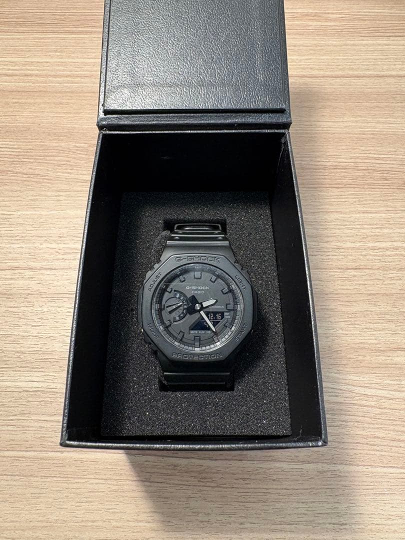 極美品　カシオ　G–SHOCK GA−2100–1A1JF ブラック