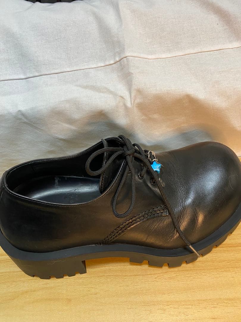 BALENCIAGA HUMMER DERBIE 786136チャーム付き