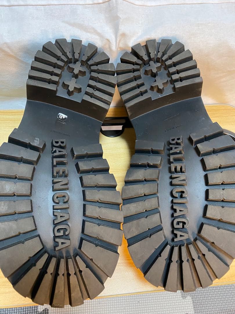 BALENCIAGA HUMMER DERBIE 786136チャーム付き