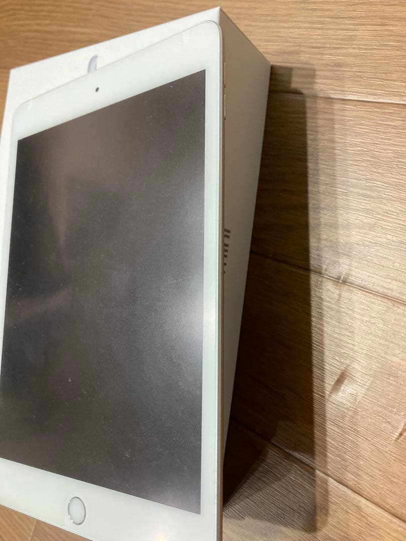 iPad本体 iPad mini5 Wi-Fi 64GB MUQX2J/A A2133