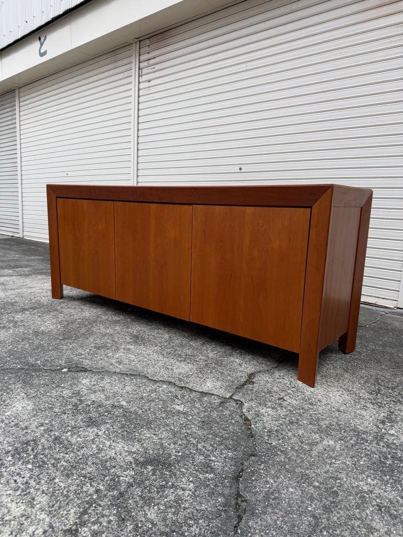 デンマーク Skovby Furniture チェリー材ロングサイドボード｜北欧