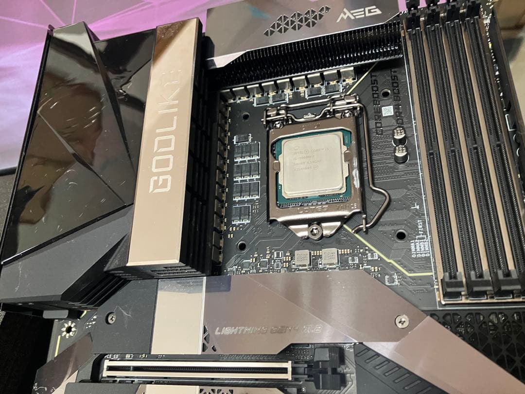 週末限定価格msi Z590 GODLIKEとCore-i5 10600のセット