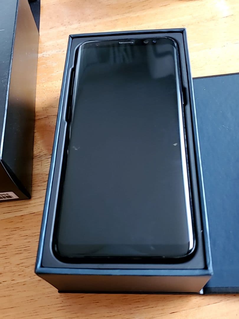 Galaxy S8 docomo SC-02J 本体　箱　ケース付き