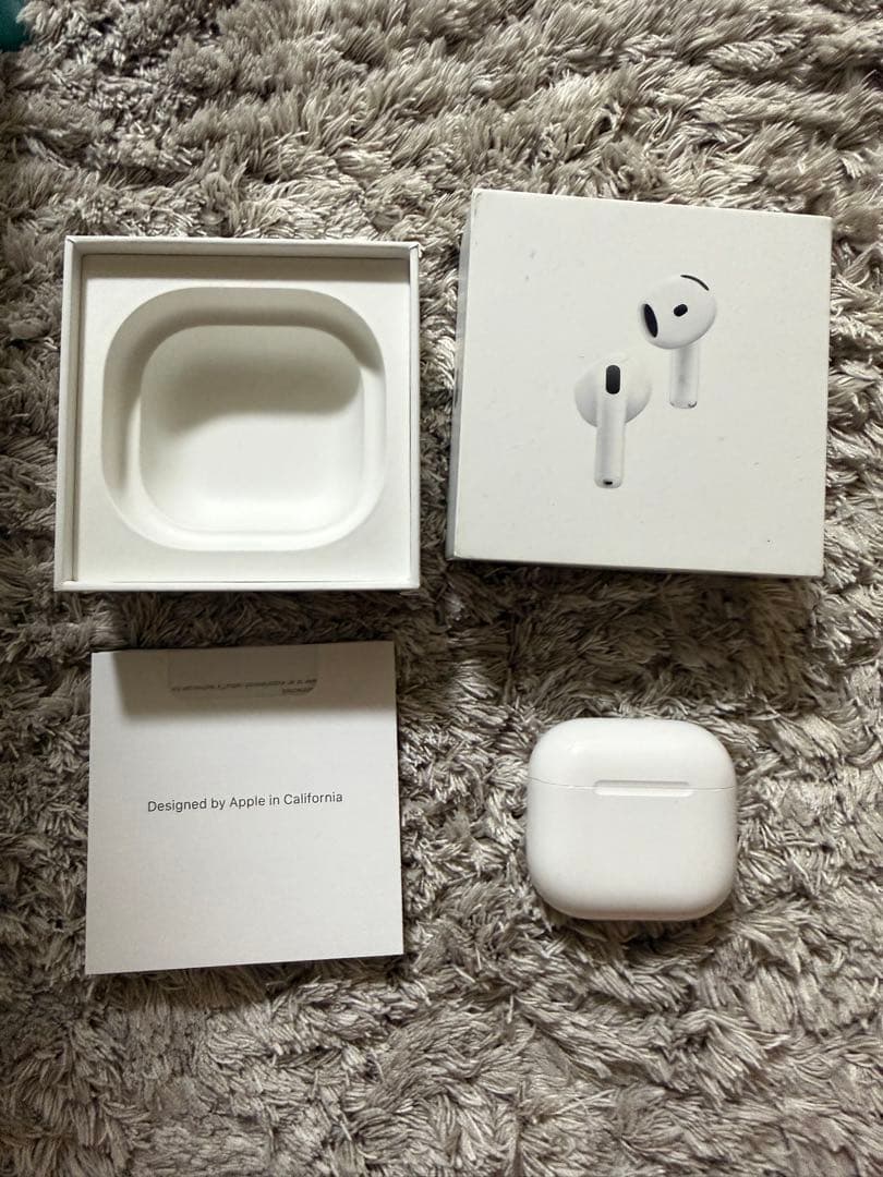 Apple AirPods 4 (ANC) ケースのみ
