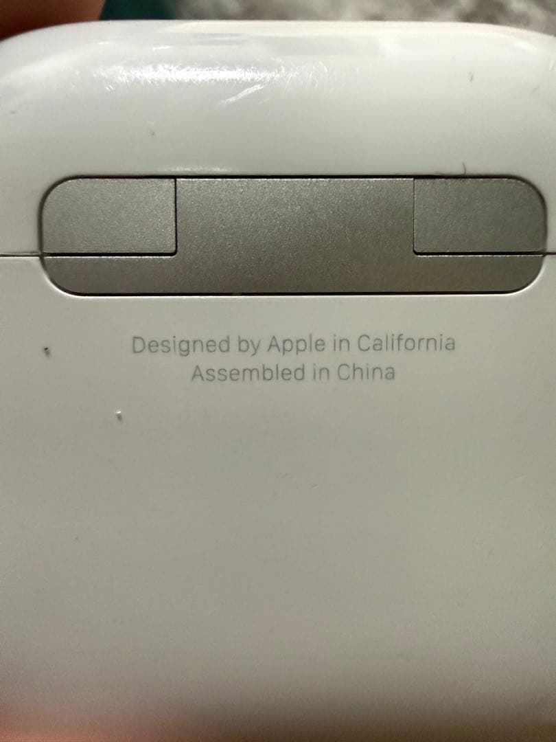 Apple AirPods 4 (ANC) ケースのみ