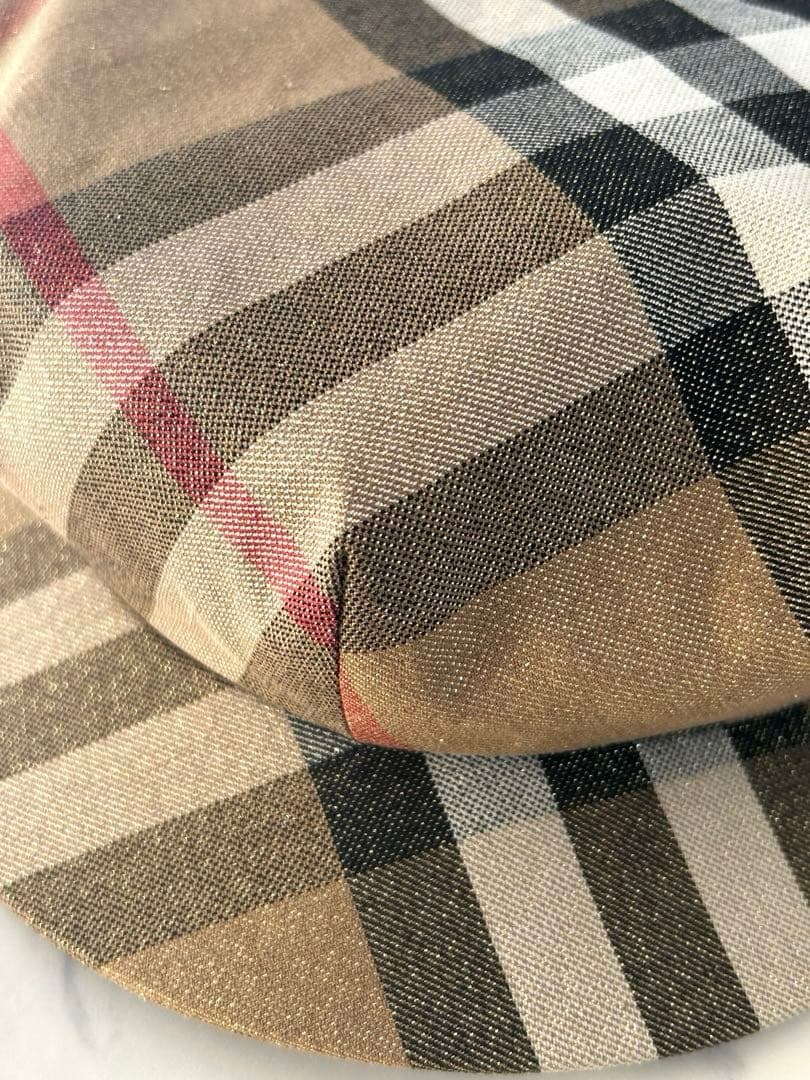 【希少】バーバリー　BURBERRY ラメ入りノバチェック キャスケット 帽子