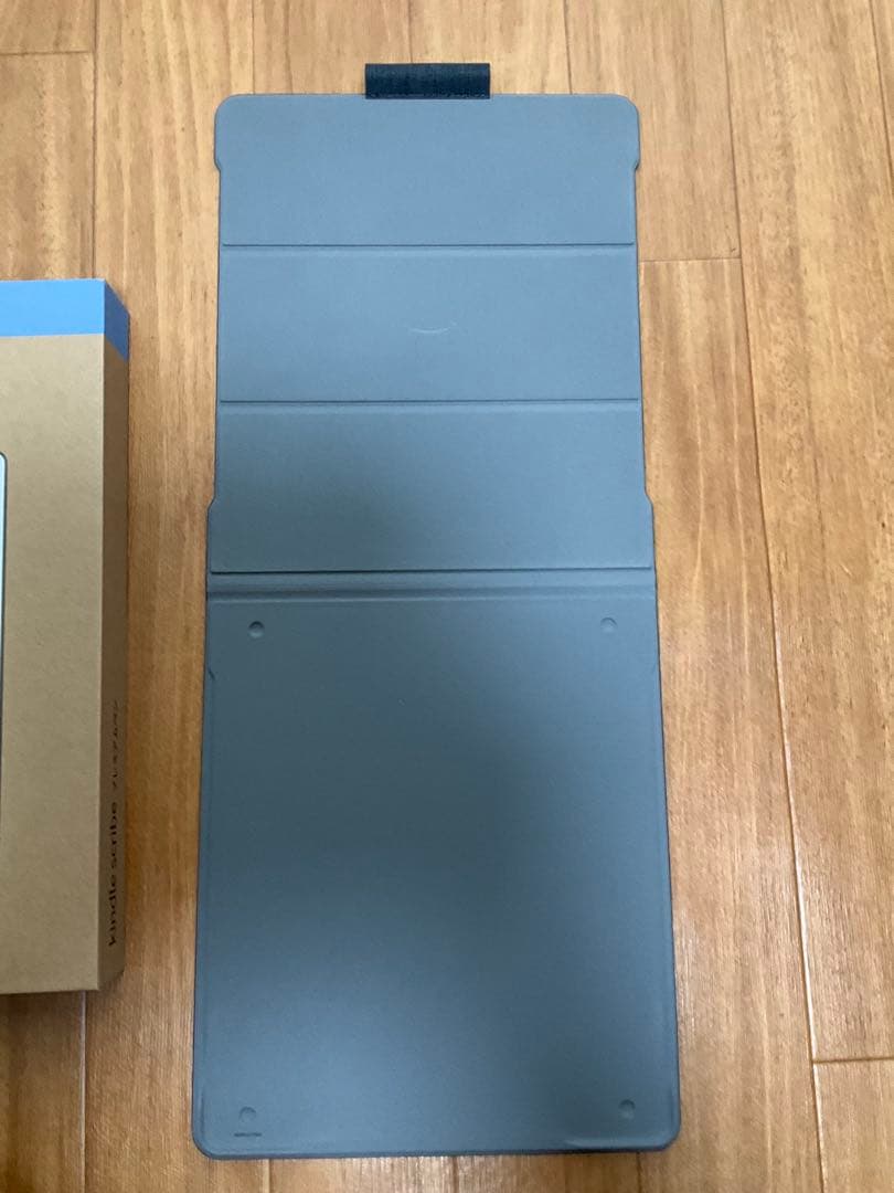 Amazon Kindle Scribe 2024 32GB 本体と純正カバー