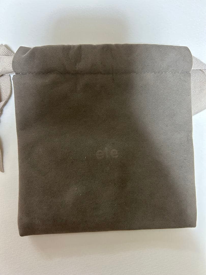 ete オーナメントピアス【スノードーム】片耳用