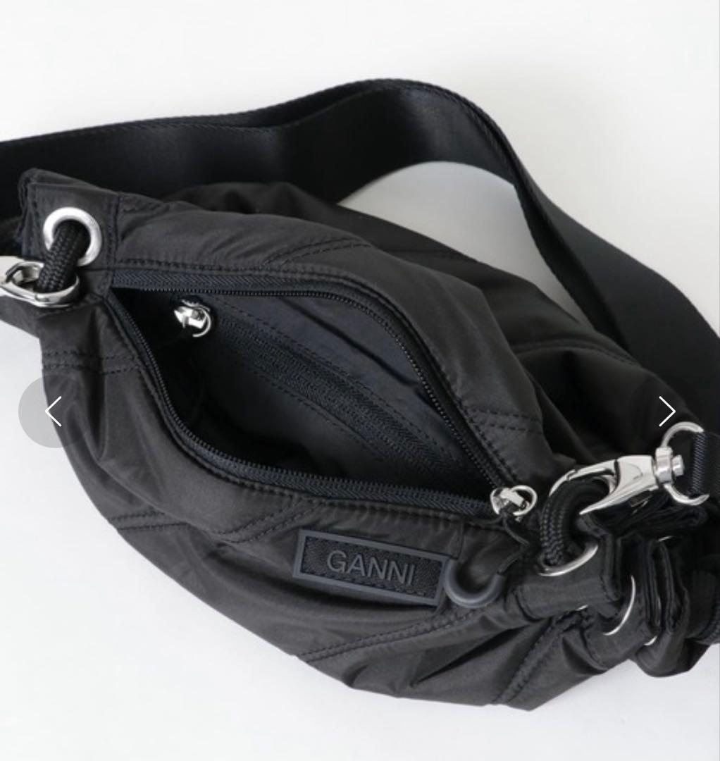 バッグ GANNI Quilted Recycled Tech Bag