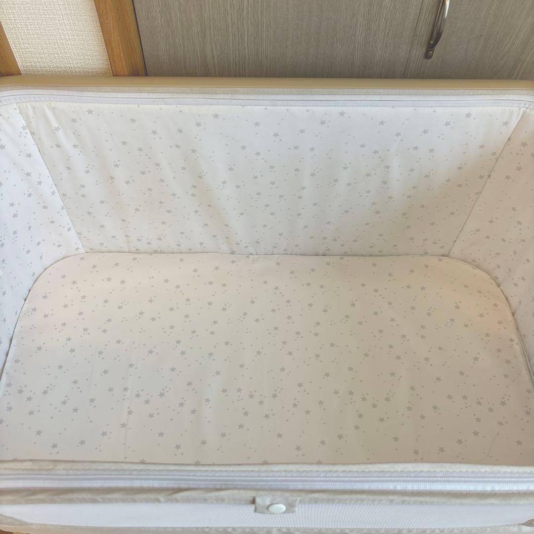 【早い者勝ち！】大人気 ミニ ベビーベッド HZDMJ カーキ 揺りかご機能付き