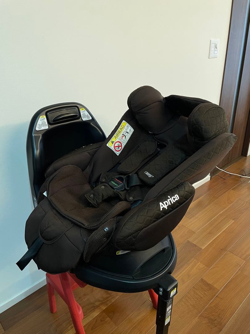 Aprica フラディアグロウ　ISOFIX DX インテリジェンスブラウン