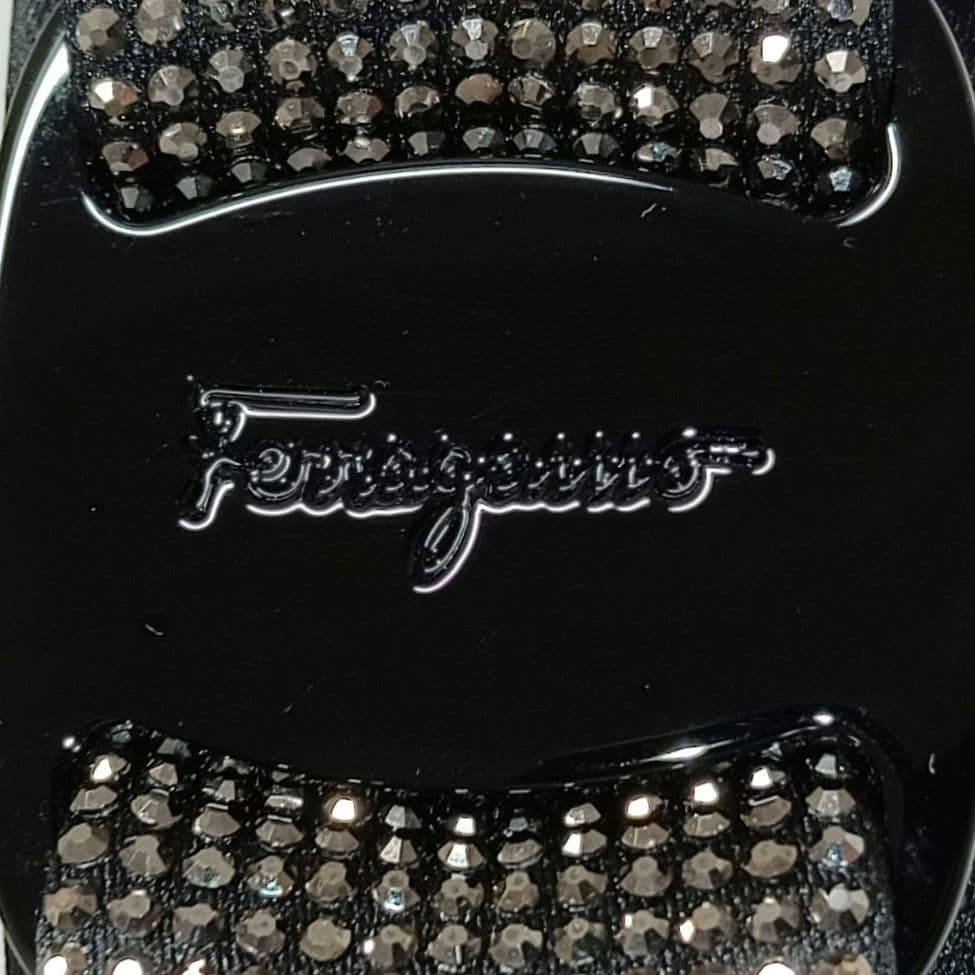 AMG15 サルヴァトーレフェラガモ 美品 ヴァラリボン カチューシャ 髪留め