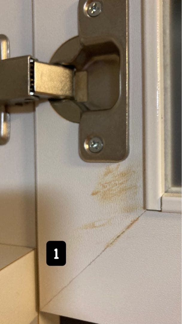 ニトリ　ホワイト食器棚 ガラス扉付き