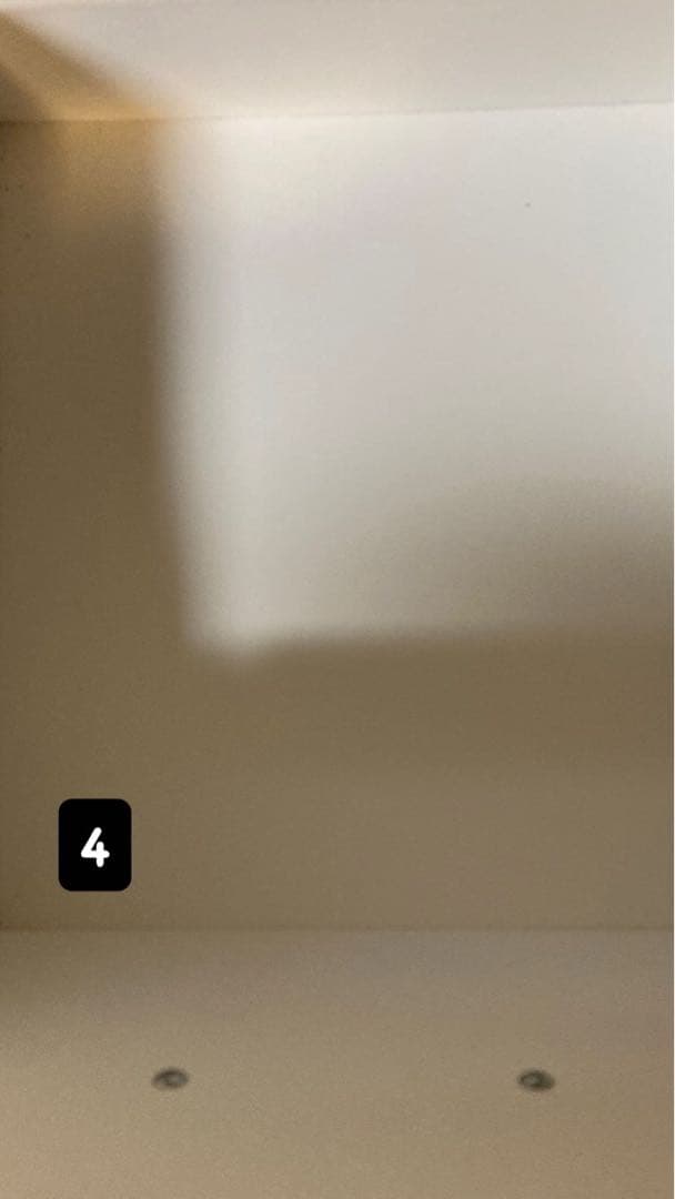 ニトリ　ホワイト食器棚 ガラス扉付き