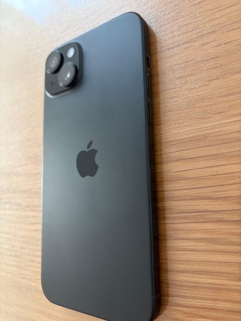 iPhone 15 Plus 本体