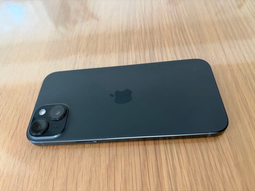 iPhone 15 Plus 本体