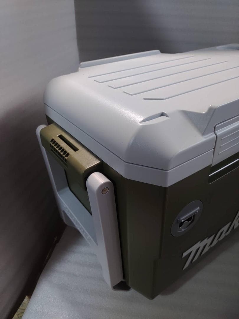 マキタ充電式保冷温庫　CW-001G　動作品