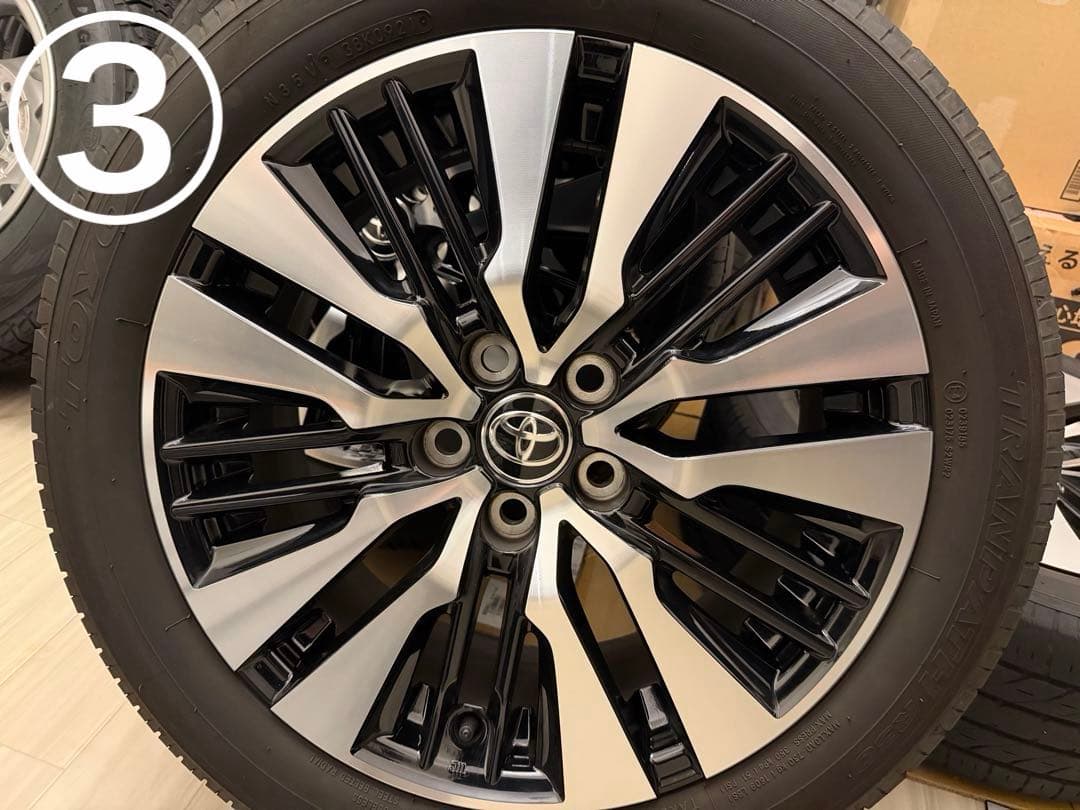 ①トヨタ アルファード30後期SCパッケージ　18インチ