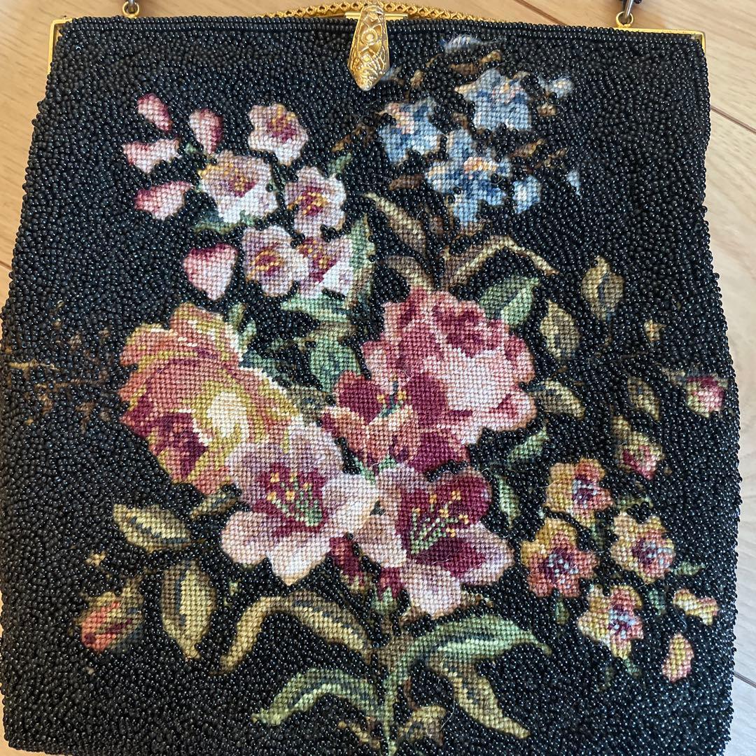 手刺繍　ビーズバッグ　ゴブラン織り 　和装　パーティーバッグ　プチポアン　がま口