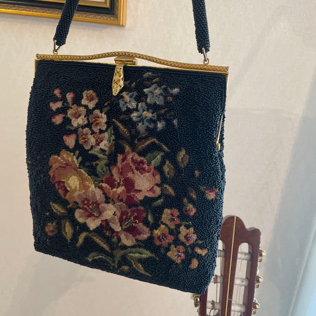 手刺繍　ビーズバッグ　ゴブラン織り 　和装　パーティーバッグ　プチポアン　がま口