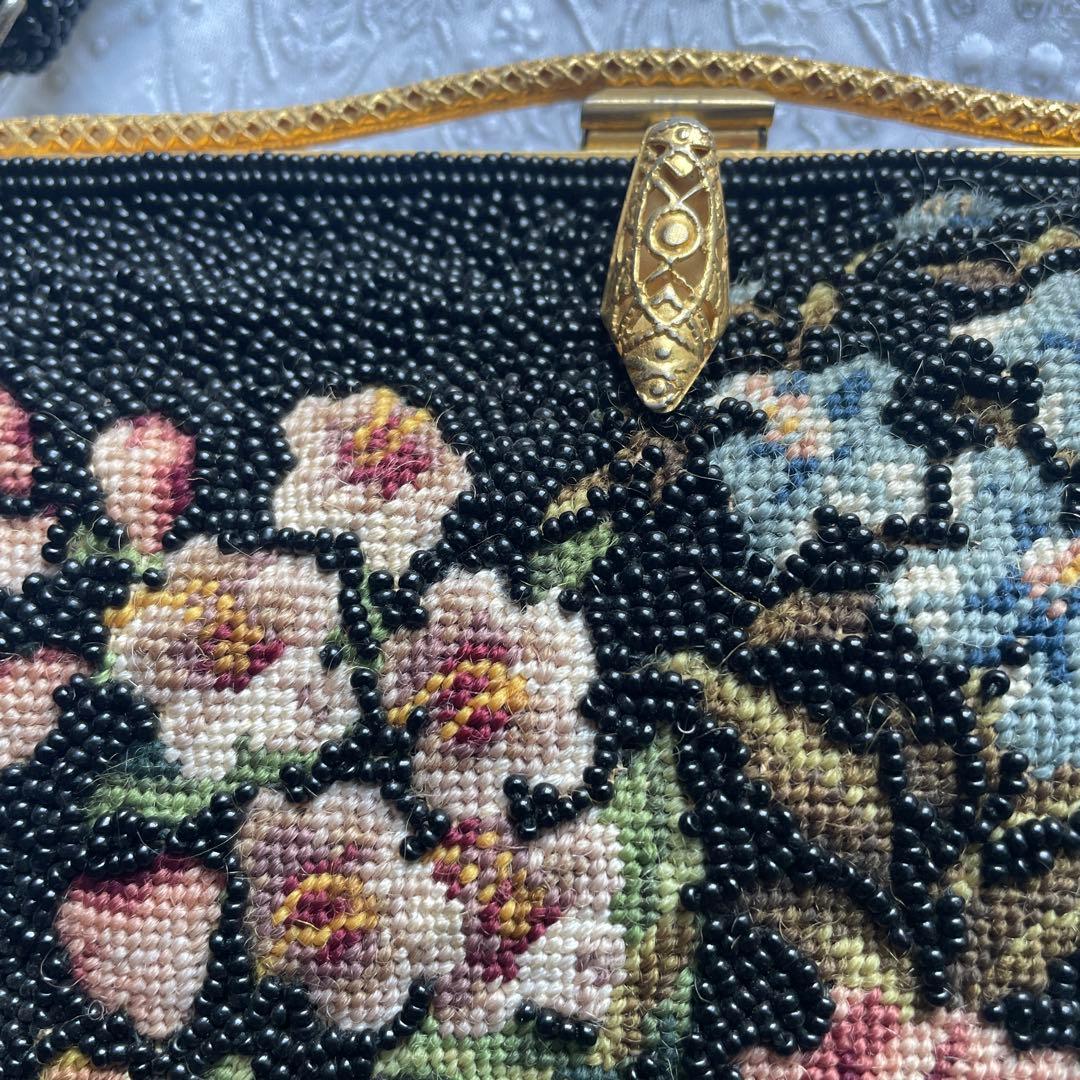 手刺繍　ビーズバッグ　ゴブラン織り 　和装　パーティーバッグ　プチポアン　がま口