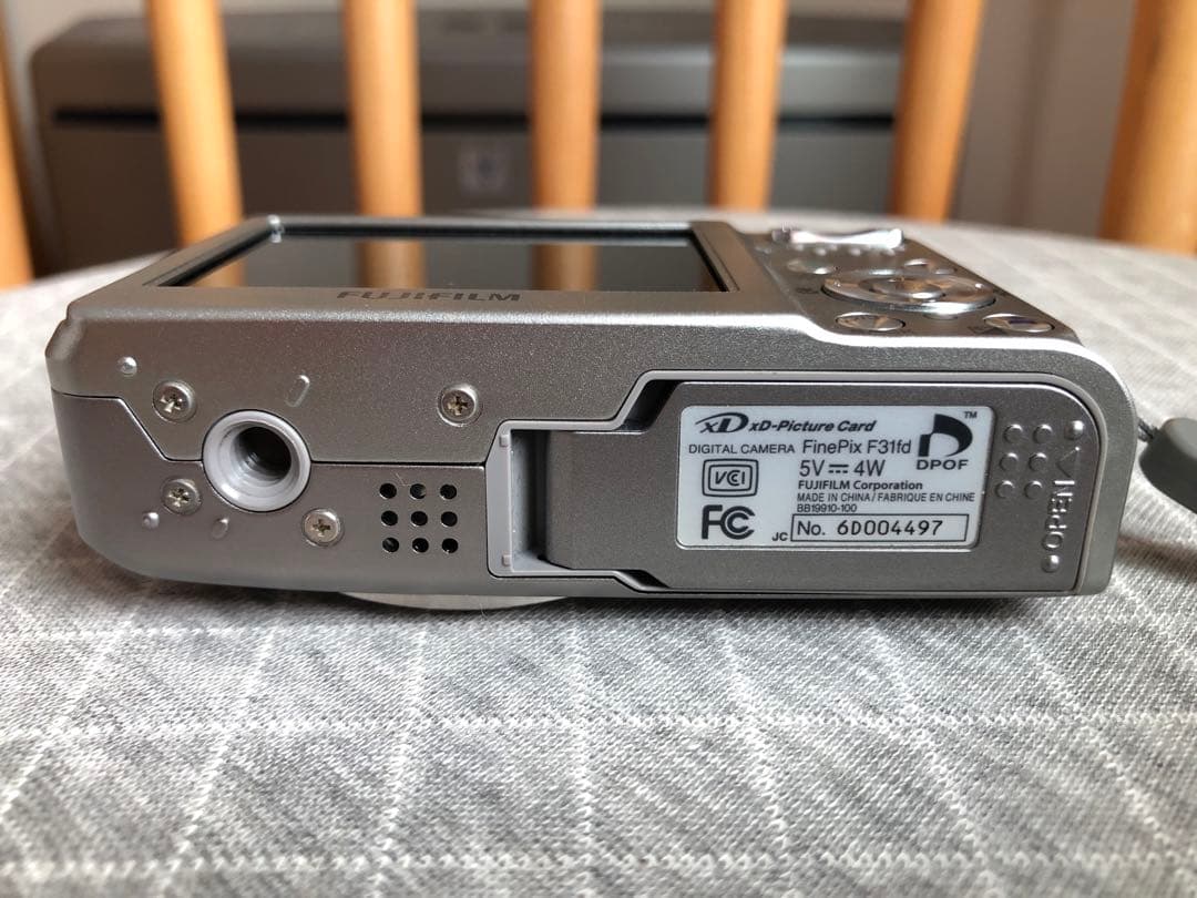 【極上美品】FUJIFILM FinePix F31fd