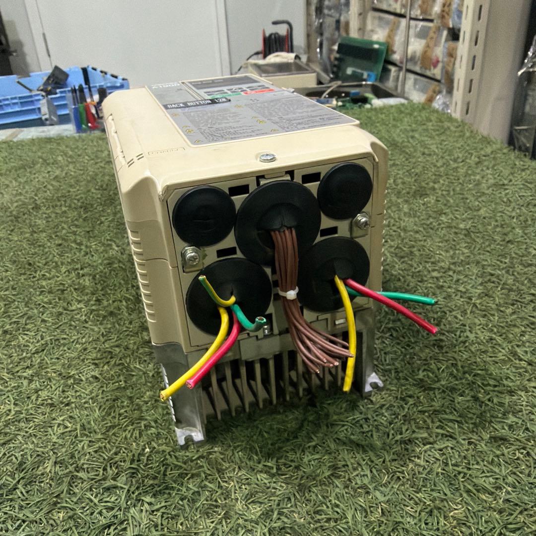 安川 CIMR-AB2A0030FAA コンバータ 5.5/7.5KW