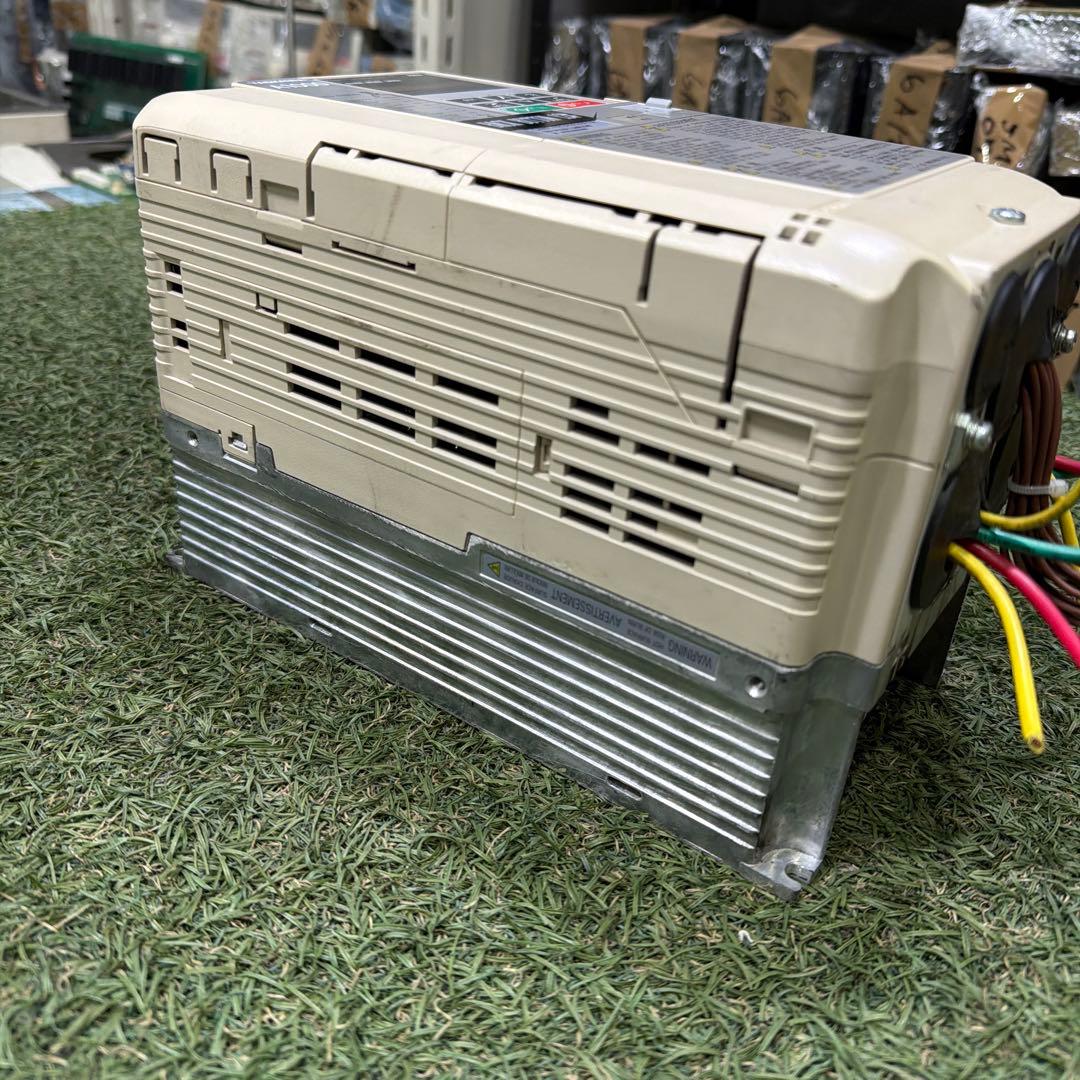 安川 CIMR-AB2A0030FAA コンバータ 5.5/7.5KW