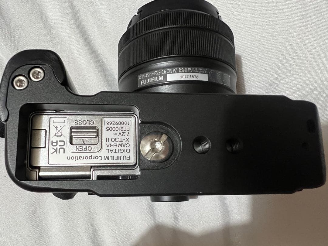 FUJIFILM X-T30 15-45mm レンズ付き