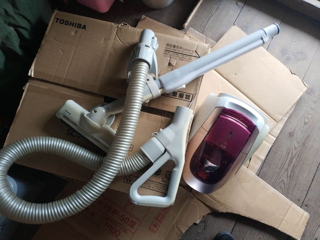 だいぶ傷や汚れあります■東芝　キャニスター掃除機　VC-CA9