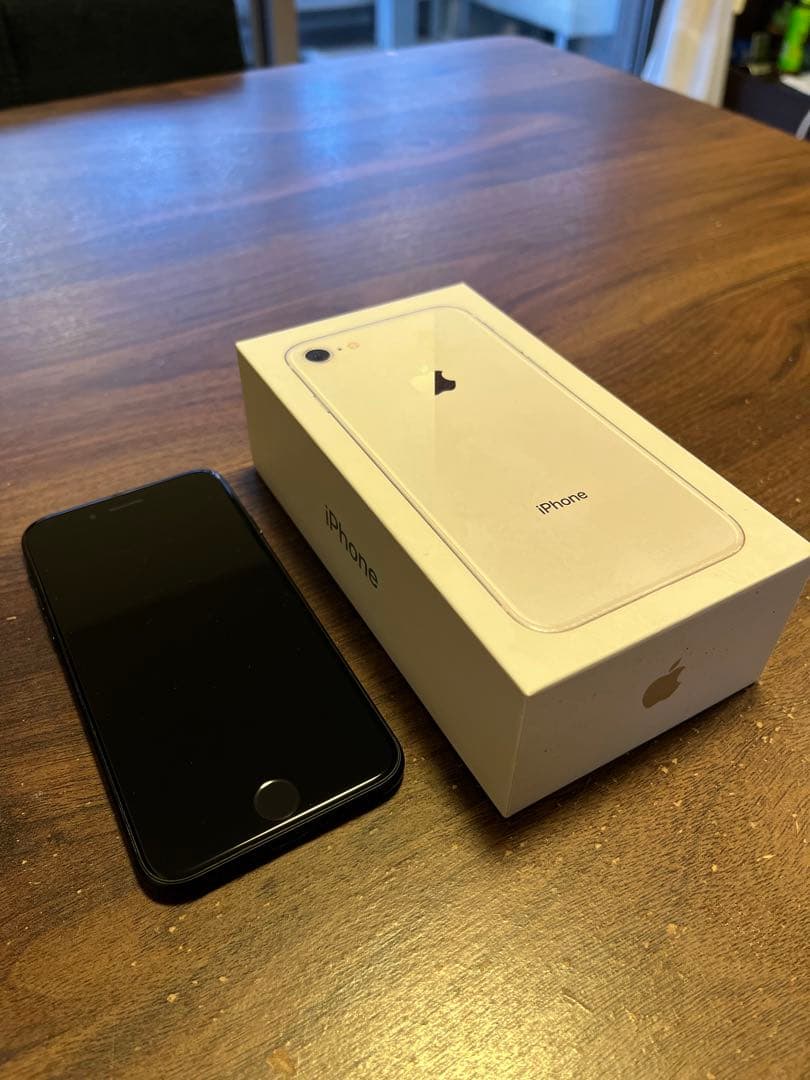 iPhone SE 第2世代 128G バッテリー容量100%【綺麗】