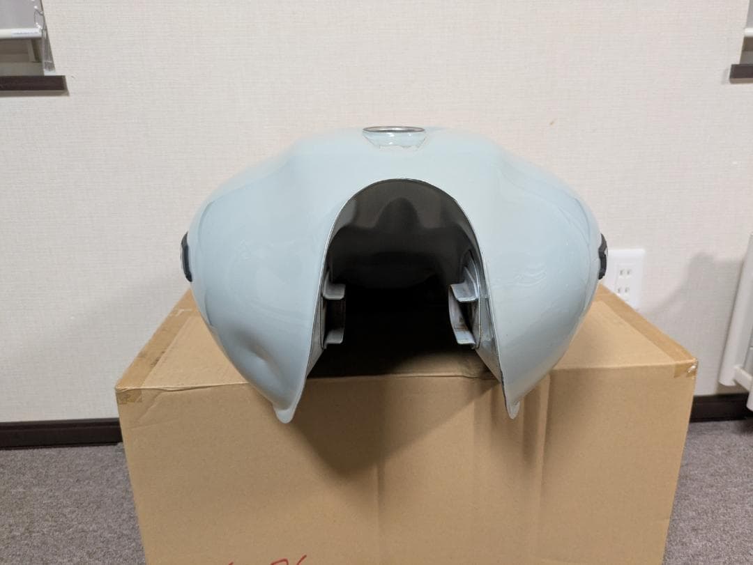 GB350S プコブルータンク