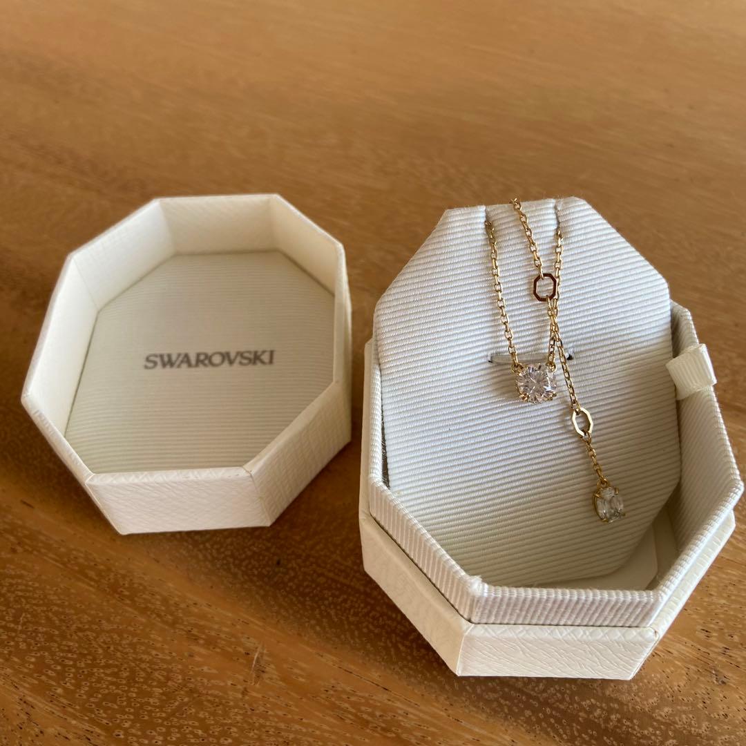 スワロフスキー SWAROVSKI 一粒ネックレス ボックス 保証書付き