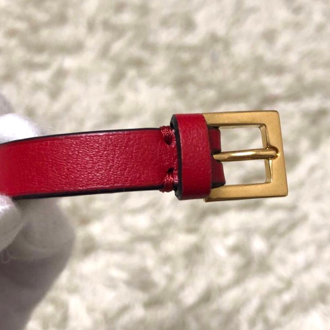 未使用級✨ヴァレンティノ　Vロゴ レザーバングル　ブレスレット レッド