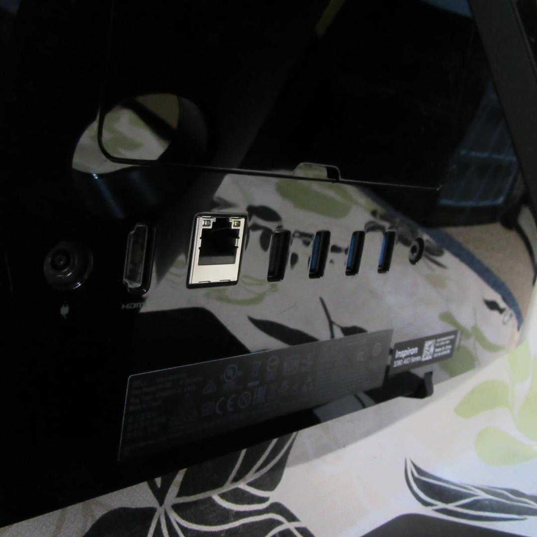 お手頃！Win11公式対応CPU/メ8G/超高速SSD/カメラ/無線/HDMI