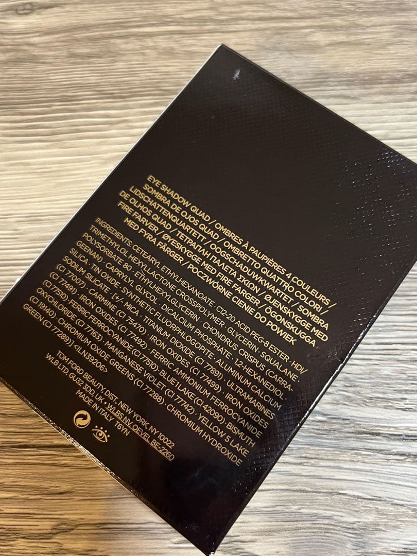 【未使用品】トムフォードアイ カラー クォード 04A サスピション