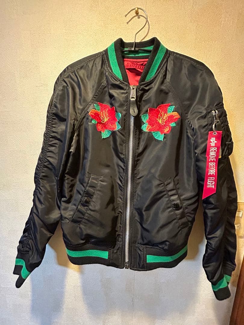 アルファインダストリーズ　限定フラガールスカジャン(美品)