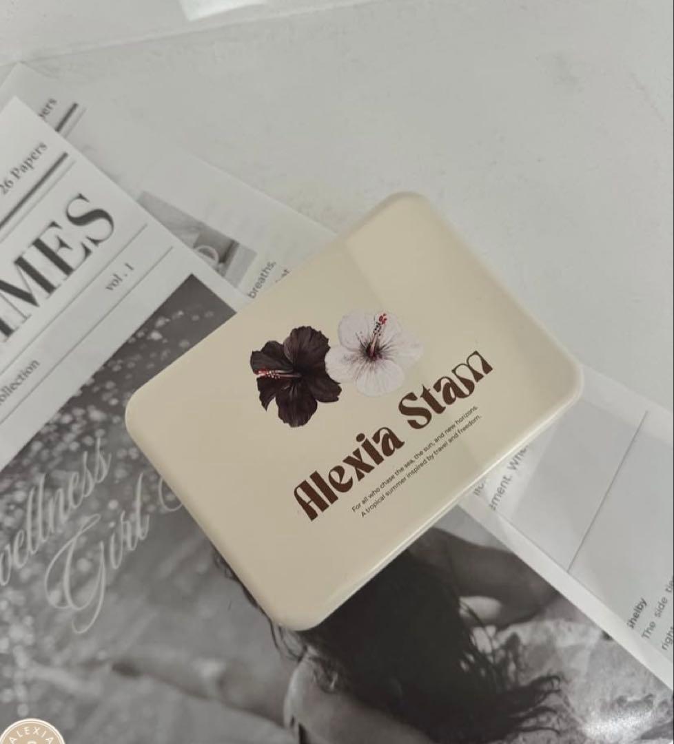 アリシアスタン　クッキー　缶　コラボ　クッキーマジック　ビキニ