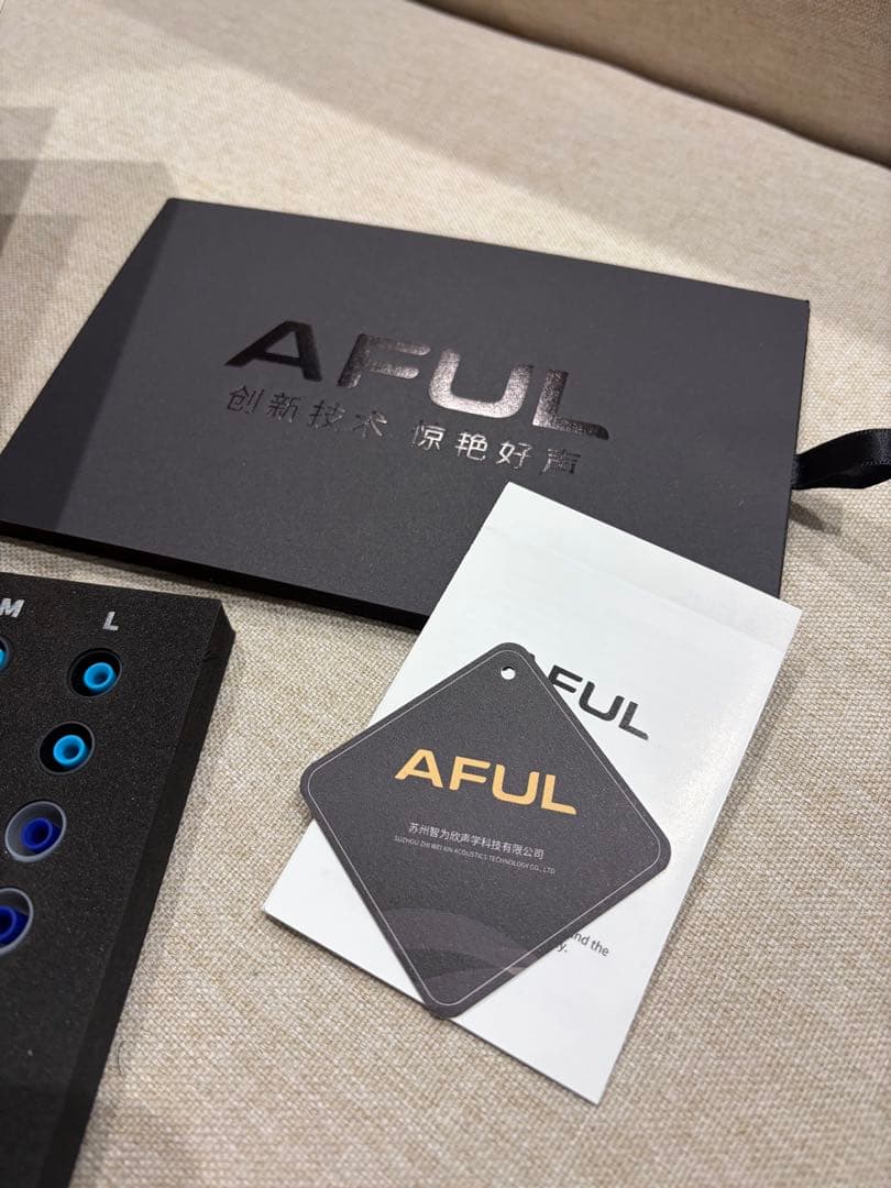 AFUL performer5+2の3.5mmプラグ